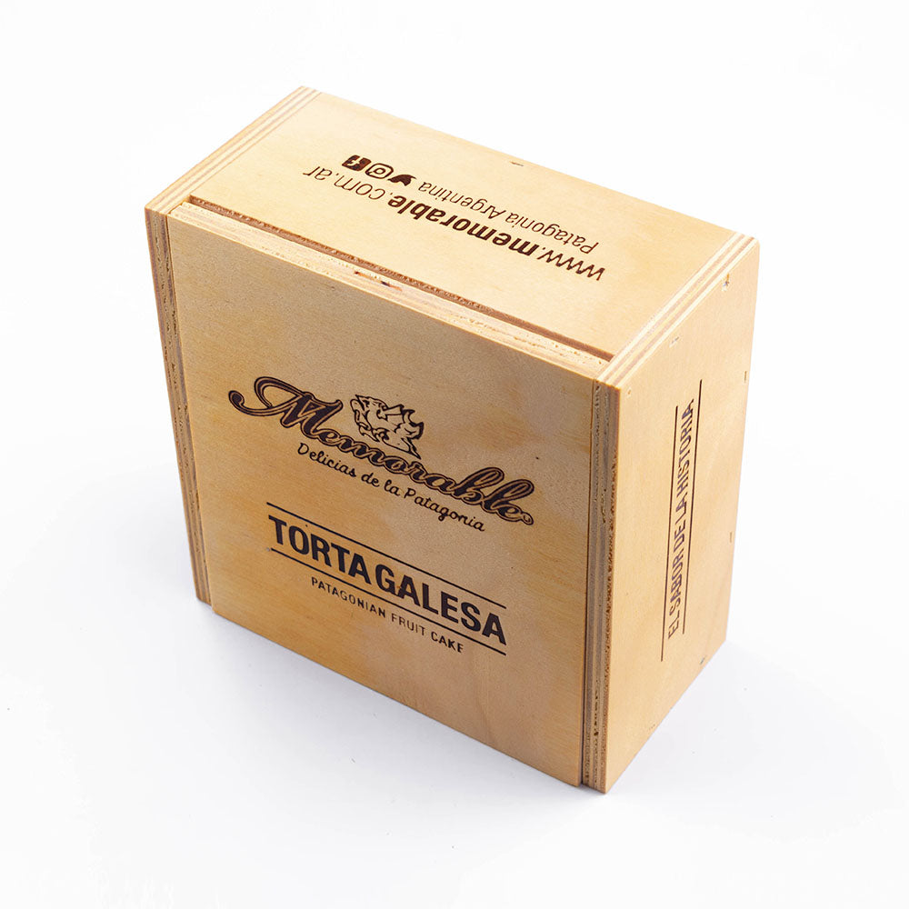 Torta Galesa - 500 gramos en Caja de Madera Cuadrada
